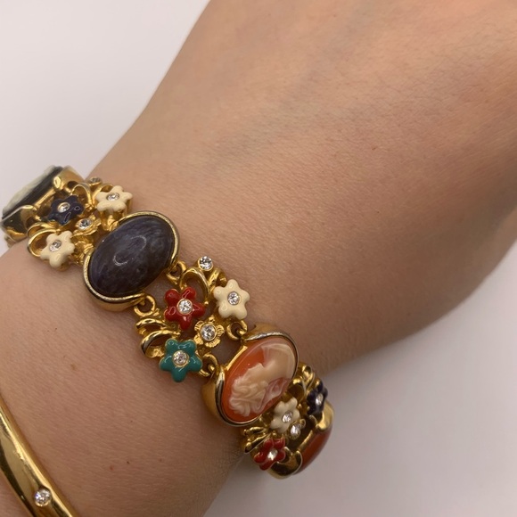 โจ Gorgeous Vintage JBK cameo and precious stones bracelet - Picture 1 of 17